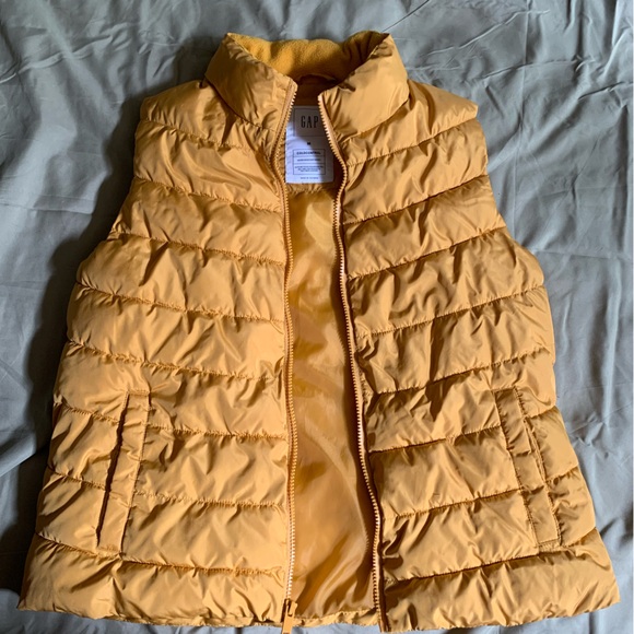 GAP Jackets & Blazers - NWOT Gap vest